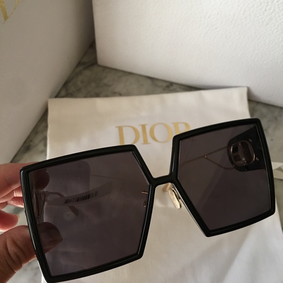 Dior 30 Montaigne Sunglass black/Gold - Picture 11 of 11